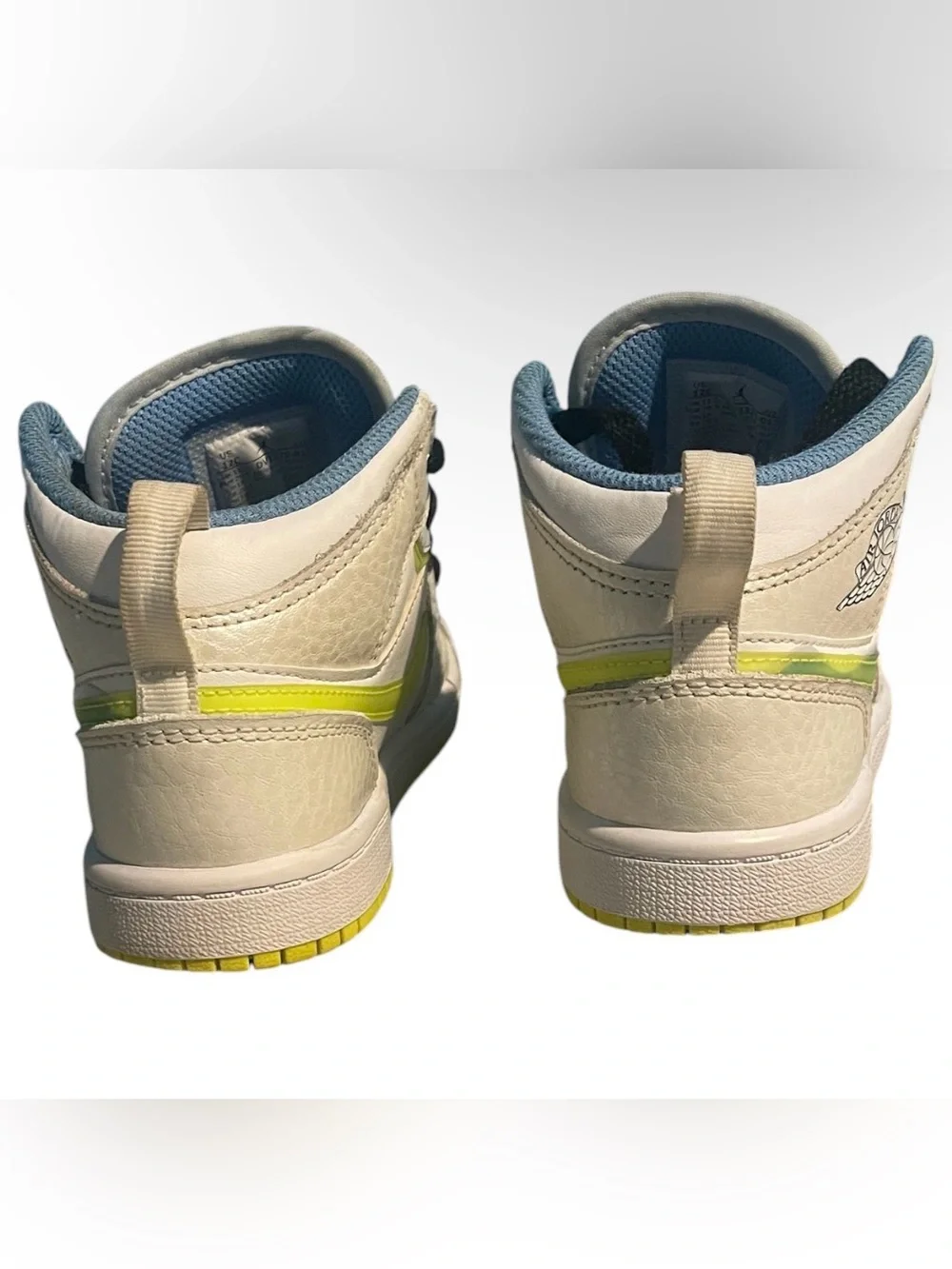 Nike Jordan 1 Mid wraped Swoosh Kids' Sneakers in White and Yellow